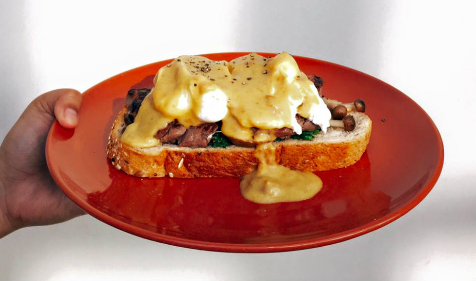 Eggs Benedict With Hollandaise Sauce Tastes Better From Scratch