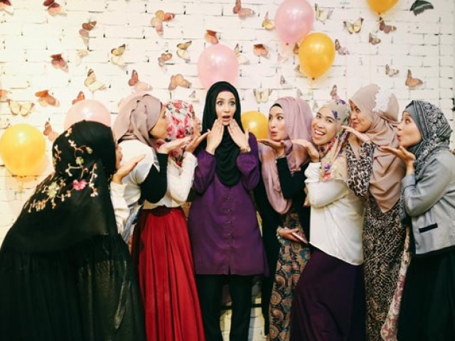 Pearl Daisy Asia Tour 2014