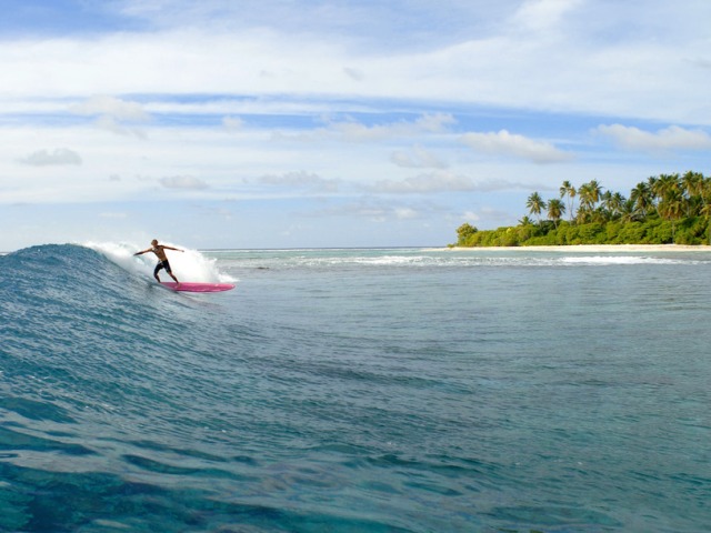 Luxury Surfing at Maalifushi by COMO