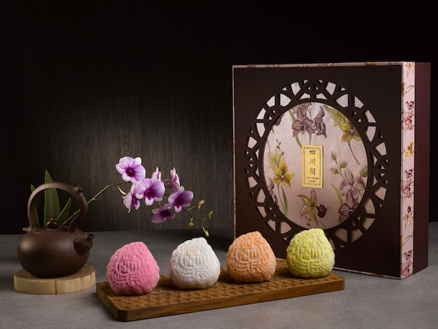 Snowskin mooncakes from Szechuan Court, Fairmont Singapore