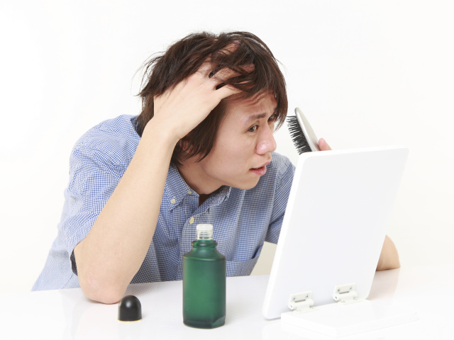 Hair loss treatments in Singapore: Combat hair thinning, dandruff, premature greying, and oily scalp with Beijing 101