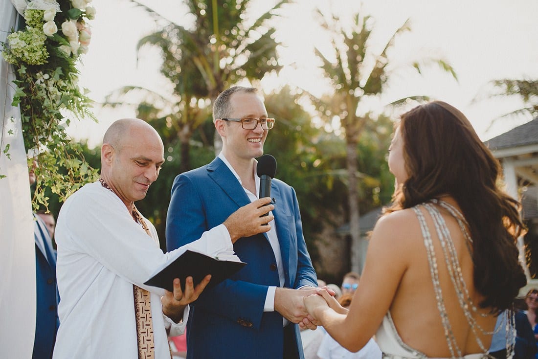 Real wedding: Julie and Toby's breezy, cliff-top villa wedding in Bali