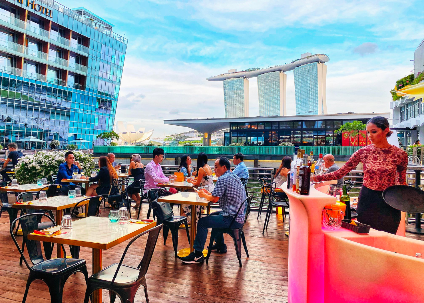 Raffles Place Food Spots You Need To Bookmark For Lunch