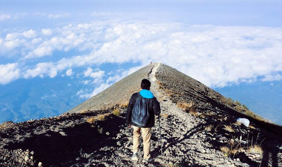 Adventure holidays in Southeast Asia: Sunrise trekking in Mount Agung, Bali