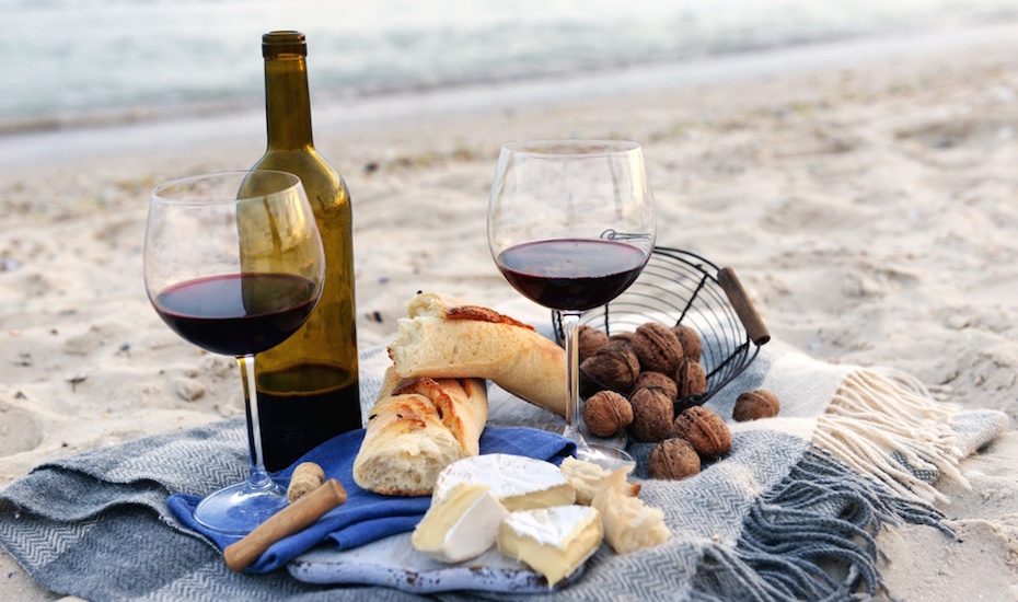 Picnics in Singapore Guide to groceries, parks, alcohol delivery