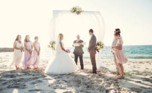 Real wedding: Geert and Tanya’s classy, romantic beach wedding at Abu Dhabi’s Zaya Nurai Island Resort