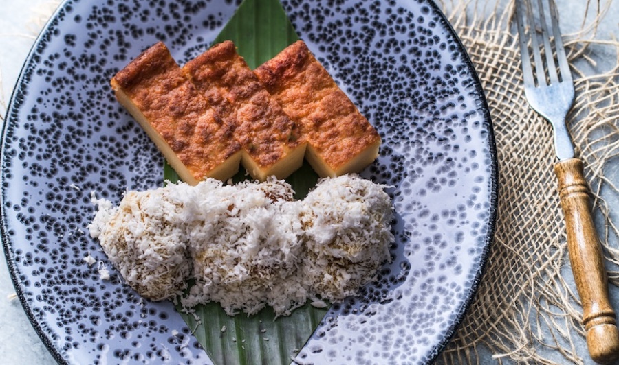 Guide to local kueh in Singapore: Where to eat Singaporean sweet, savoury snacks or dessert foods