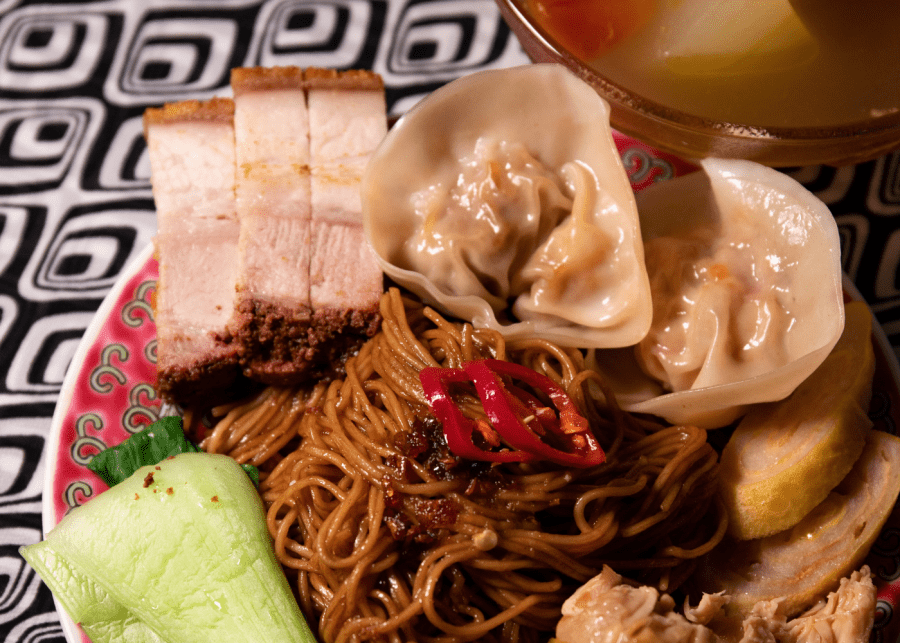 wanton noodles | chomp chomp serangoon gardens singapore