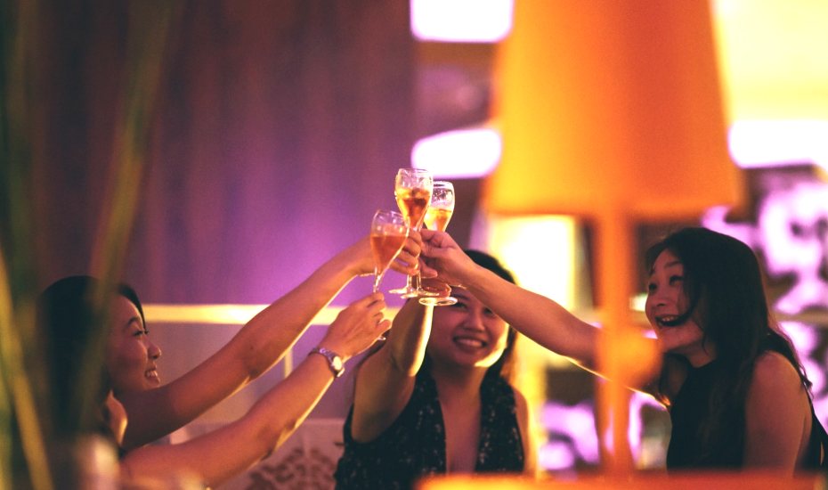 Ladies' Night in Singapore | Free flow Champagne, cocktails and 1-for-1s