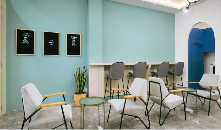 Camelia & Co is spread across three sections – The Daily Sphere for hot desking, The Daily Grind for semi-private office space and The Luxurious Hideout for a private, cosy workplace for eight, complete with a meeting room and storage space.