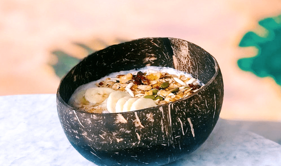 Cafes for the best smoothies and smoothie bowls in Singapore: The Social Space