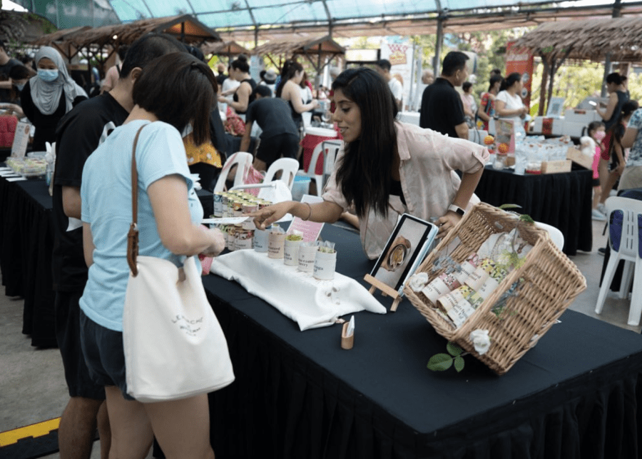 Flea market cheap singapore