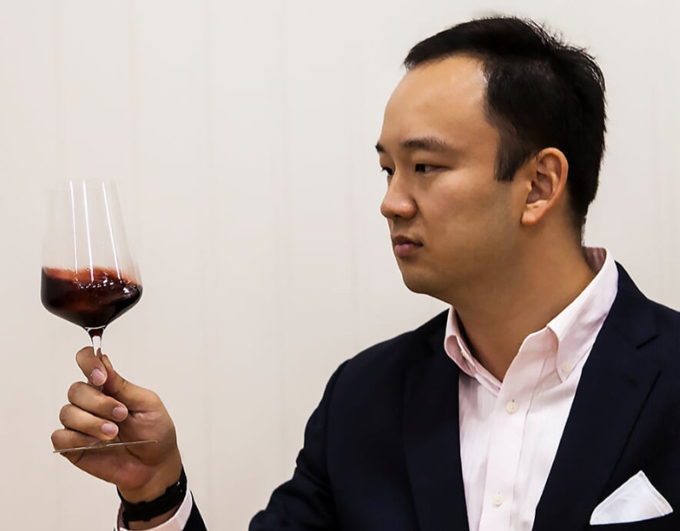 How To Taste Wine Like A Wine Judge Singapore