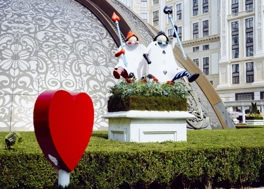 Grand Lisboa Palace Resort Macau jardim secreto alice in wonderland