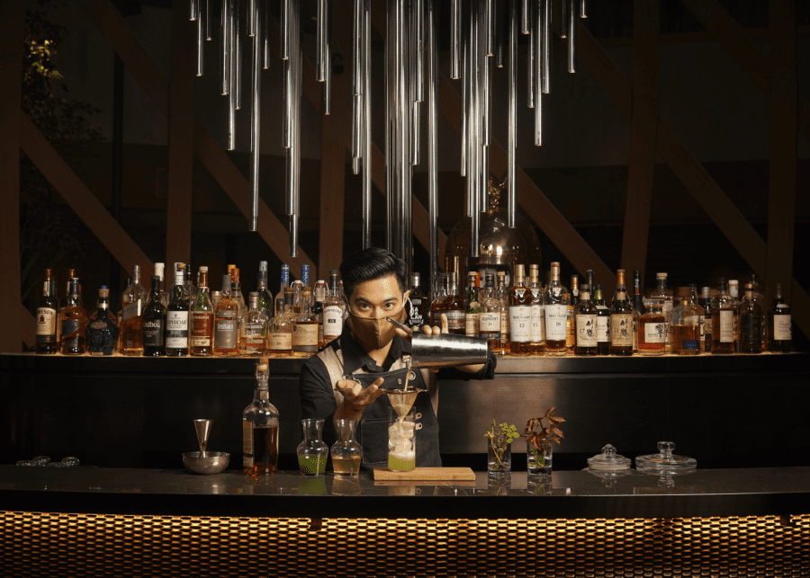 portman's-bar-parkroyal-marina-bay-new-bar-singapore