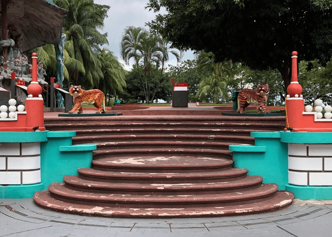 Ready to explore amazing hidden gems in Singapore?