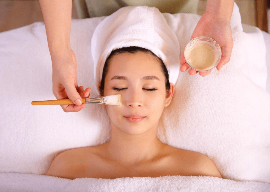 Tried tested Best facials in Singapore for glowing skin