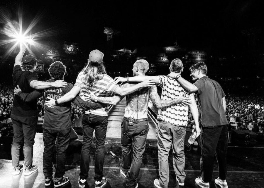 maroon-5-concert-singapore-2022