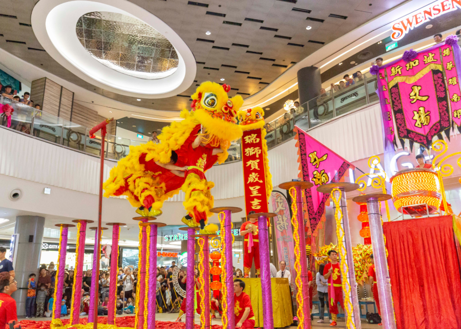waterway point cny shopping | lion dance