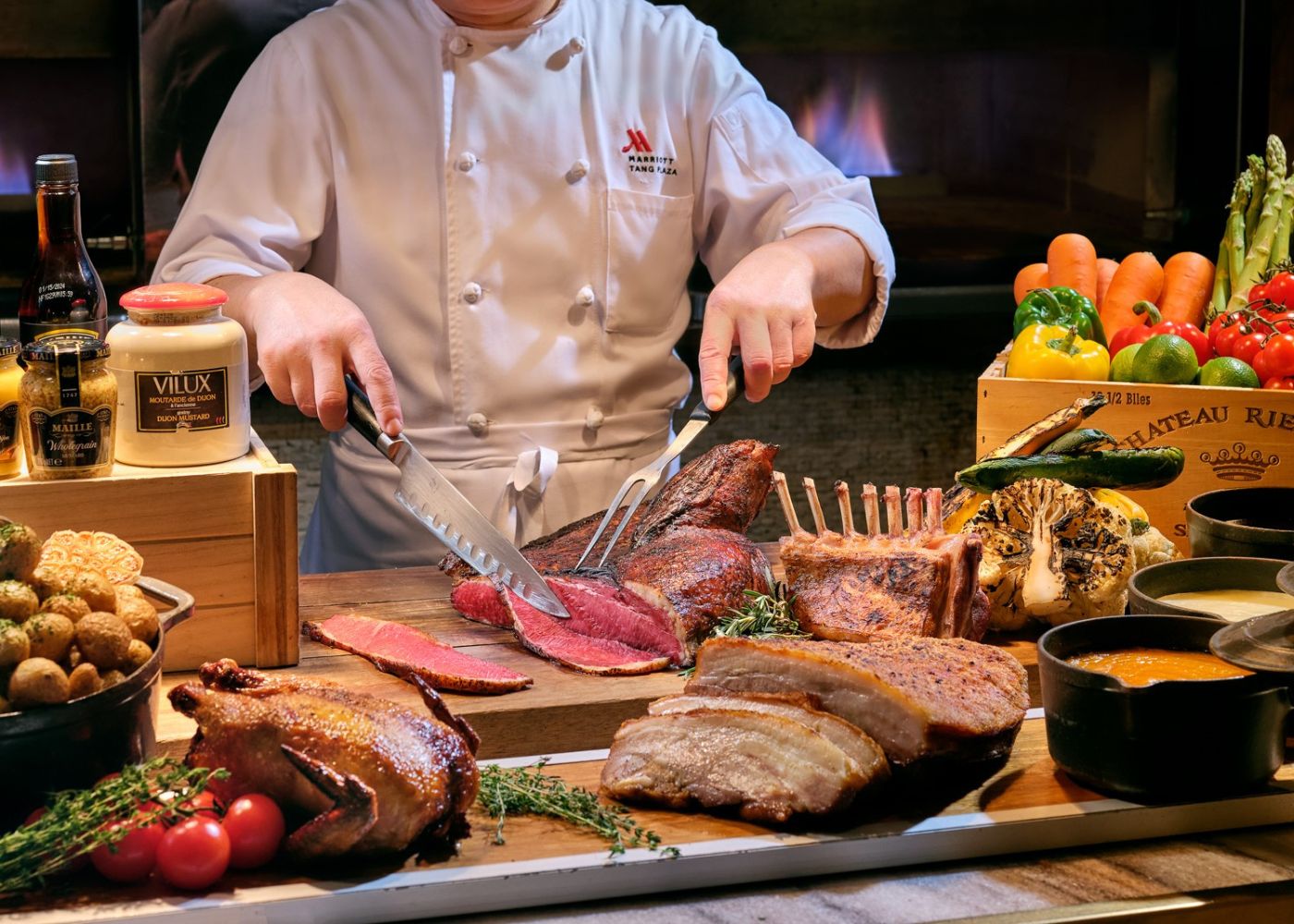 Why we love Crossroads at Singapore Marriott Tang Plaza Hotel