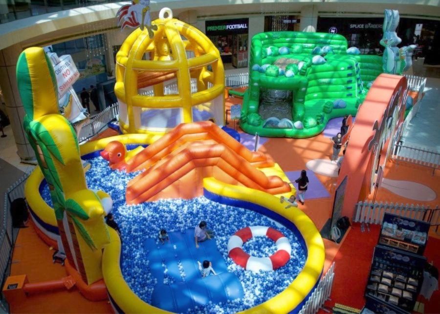 Suntec City Looney Tunes play