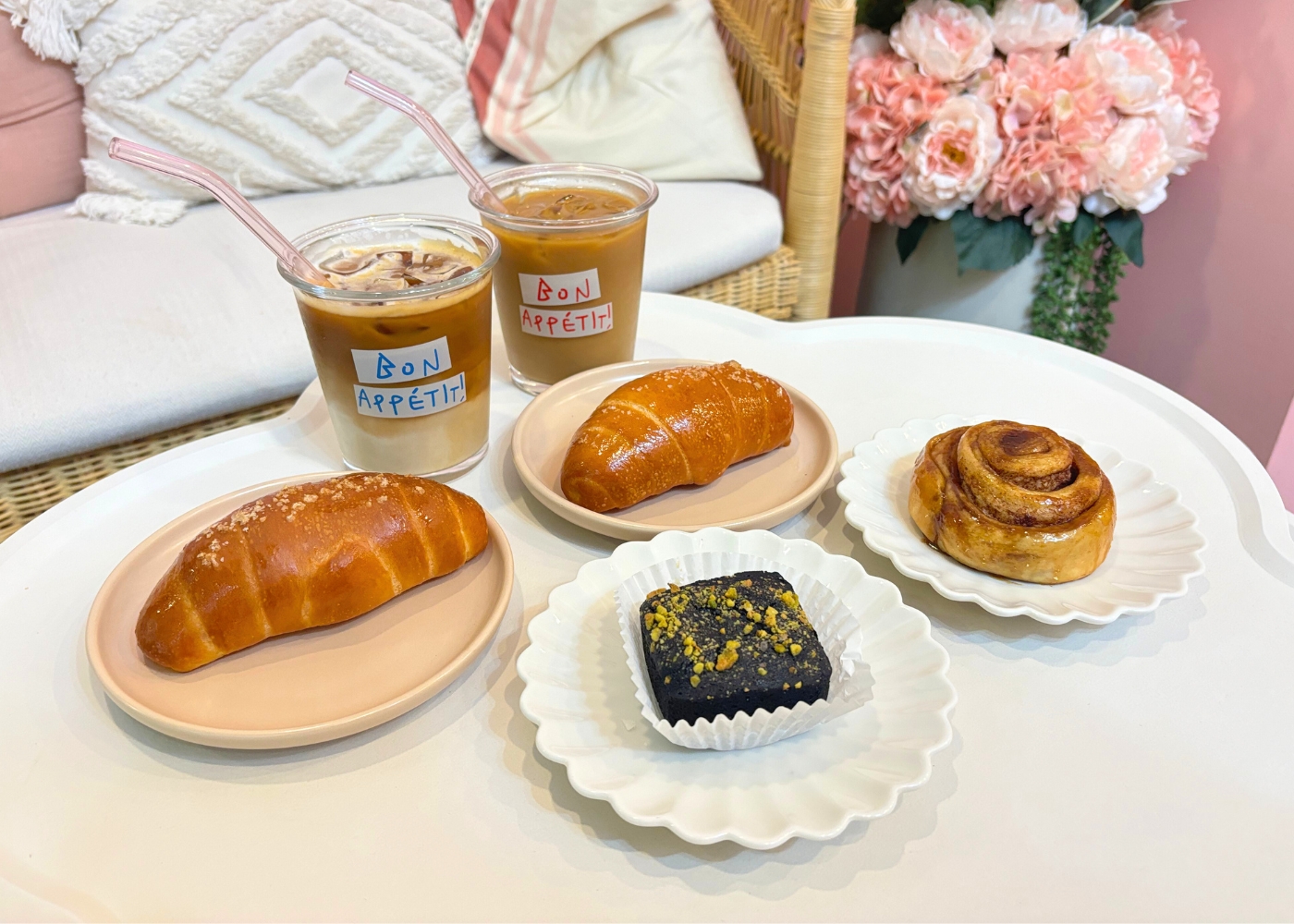 Best bakeries in Singapore - Bread & Butter by XY shio pan, bakes and coffee