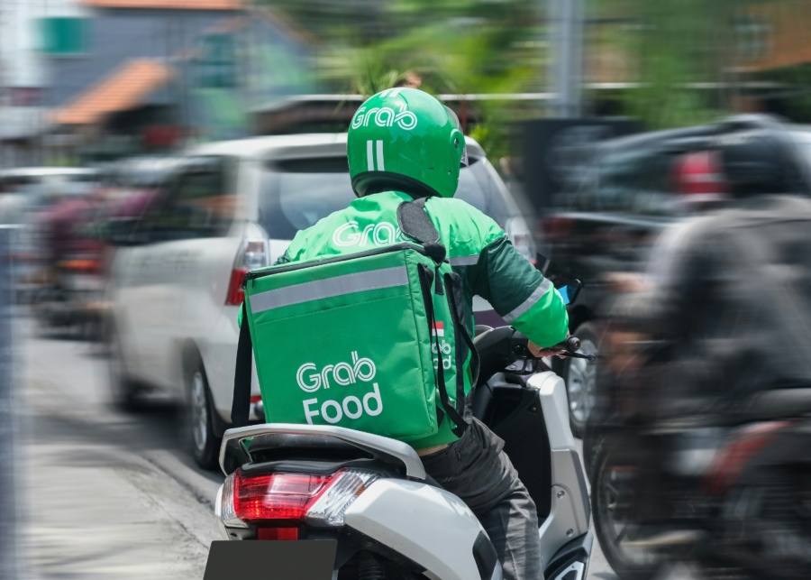 Best apps to download in Singapore - Grab food delivery services