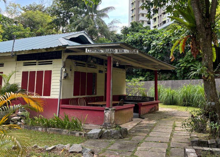 kampong lorong buangkok - free things to do in singapore