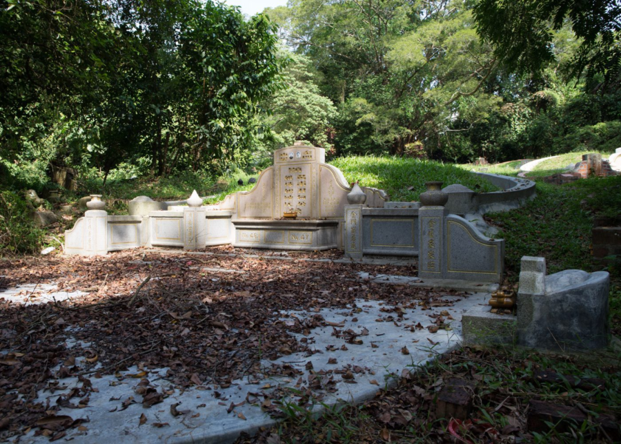 bukit brown cemetery - haunted places in singapore
