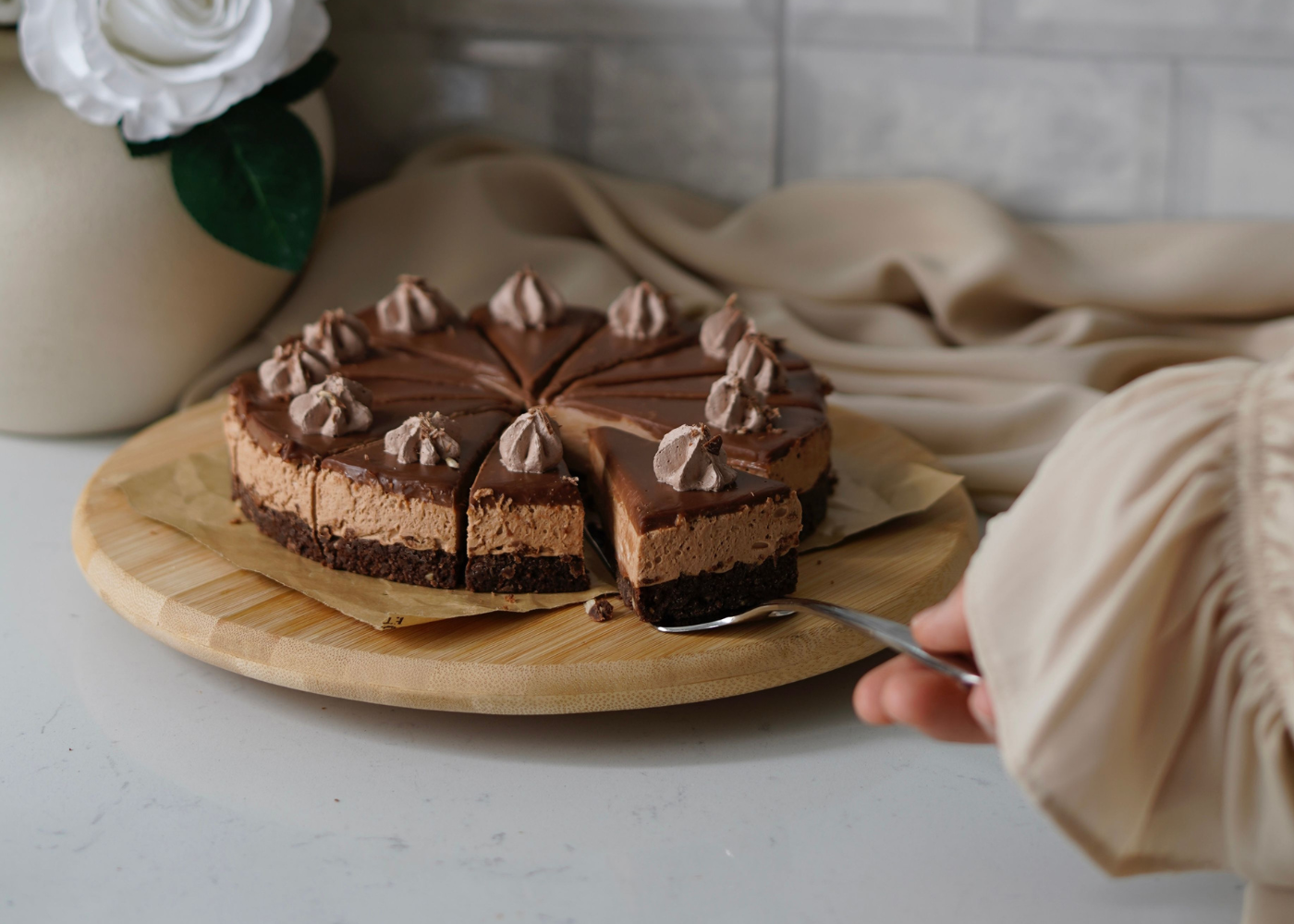 Best chocolate cakes in Singapore with pick-up and delivery options