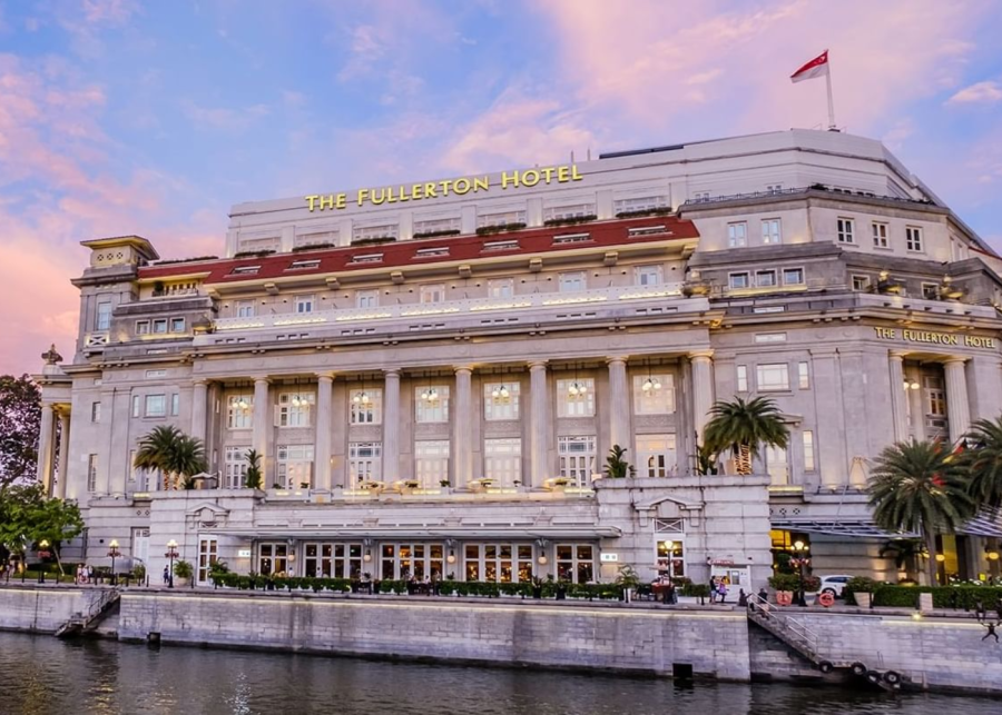 the fullerton hotel - where to watch f1 in singapore
