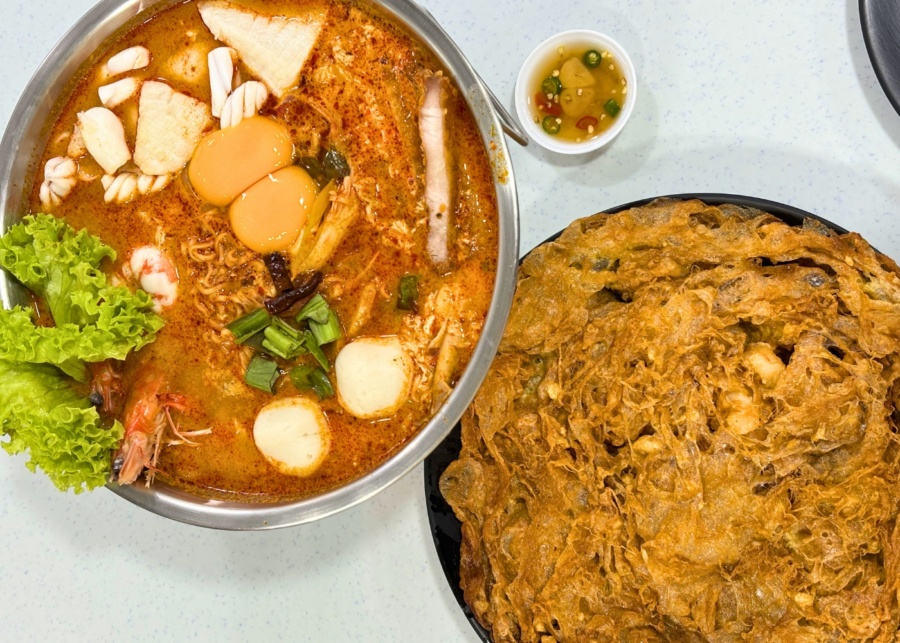Best Thai food in Singapore - Thai Tantric Restaurant tom yum mama pot and prawn omelette