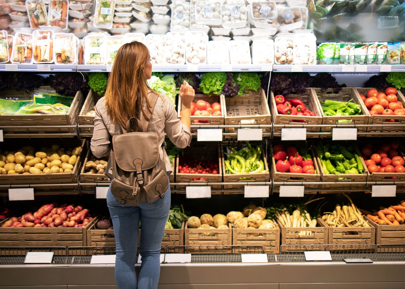 best-supermarkets-singapore-aleksandarlittlewolf-freepik