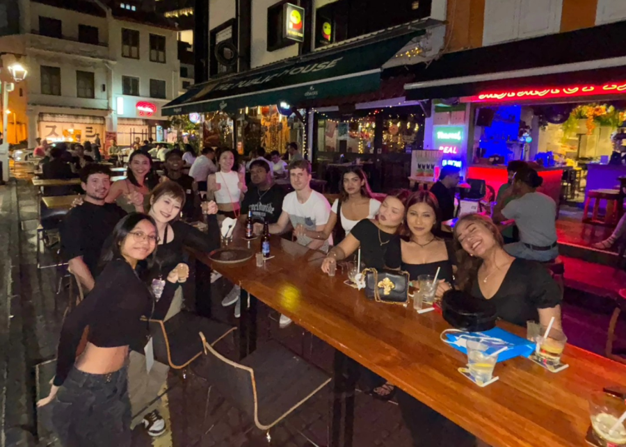 gpss neon lights pub crawl - f1 formula 1 singapore grand prix