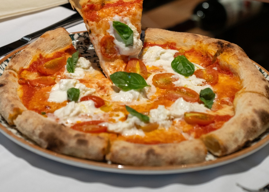 Closeup of Duomo Ristorante's pizza | Italian restaurants in Singapore