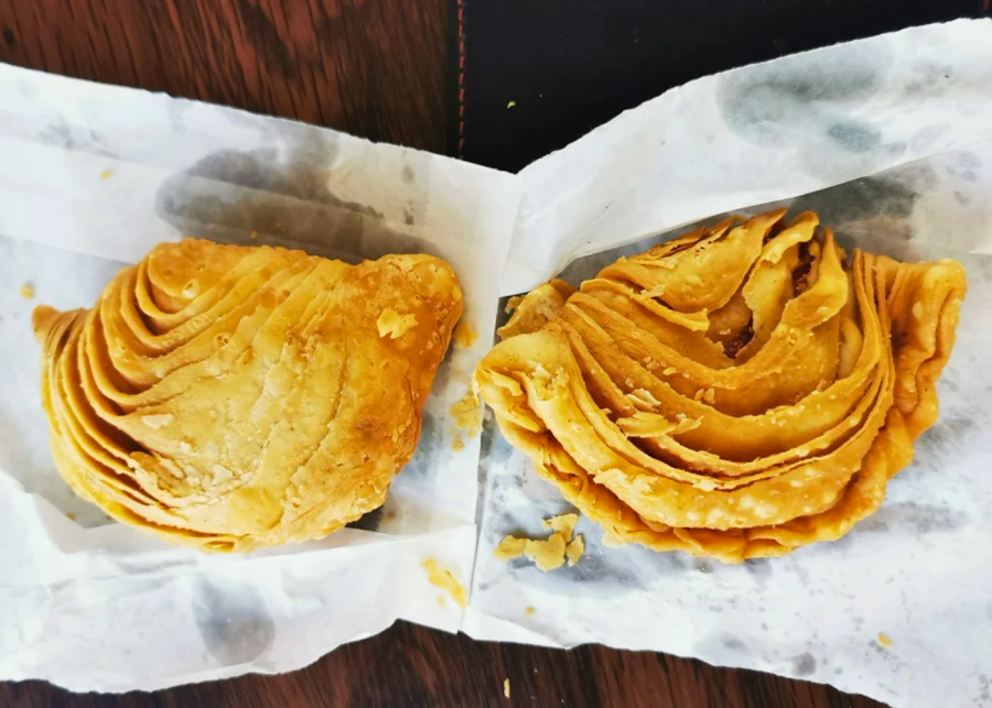 Wang Wang Crispy Curry Puff | Old Airport Road Food Centre guide