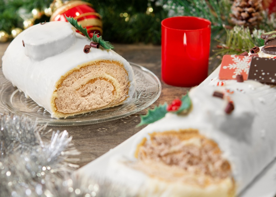 11 best Christmas log cakes in Singapore for 2025: From rich chocolate log cakes to halal-friendly options