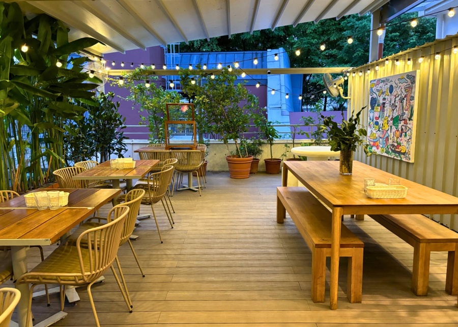 Our 25 favourite alfresco dining spots in Singapore for breezy lunches and dinners