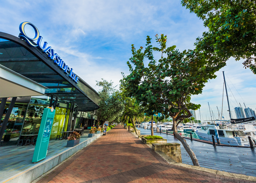 Christmas-shopping-singapore-CDL-Malls-quayside-isle