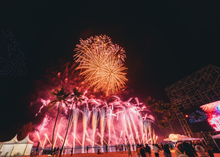 new years eve countdown party singapore sentosa fireworks