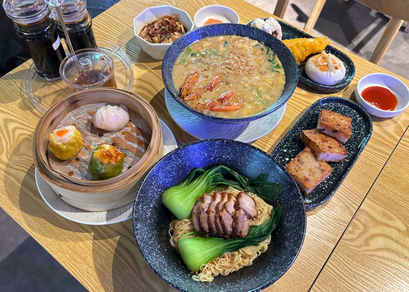 Shou Handmade Dim Sum - Signature lunch set and a la carte dishes