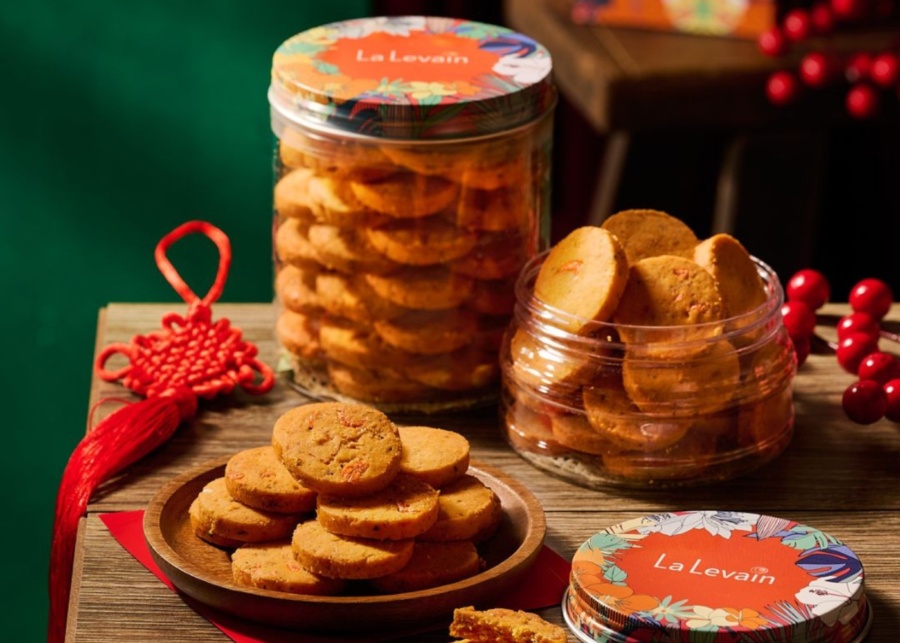 Unique CNY goodies in Singapore - La Levain sakura ebi laksa cookies