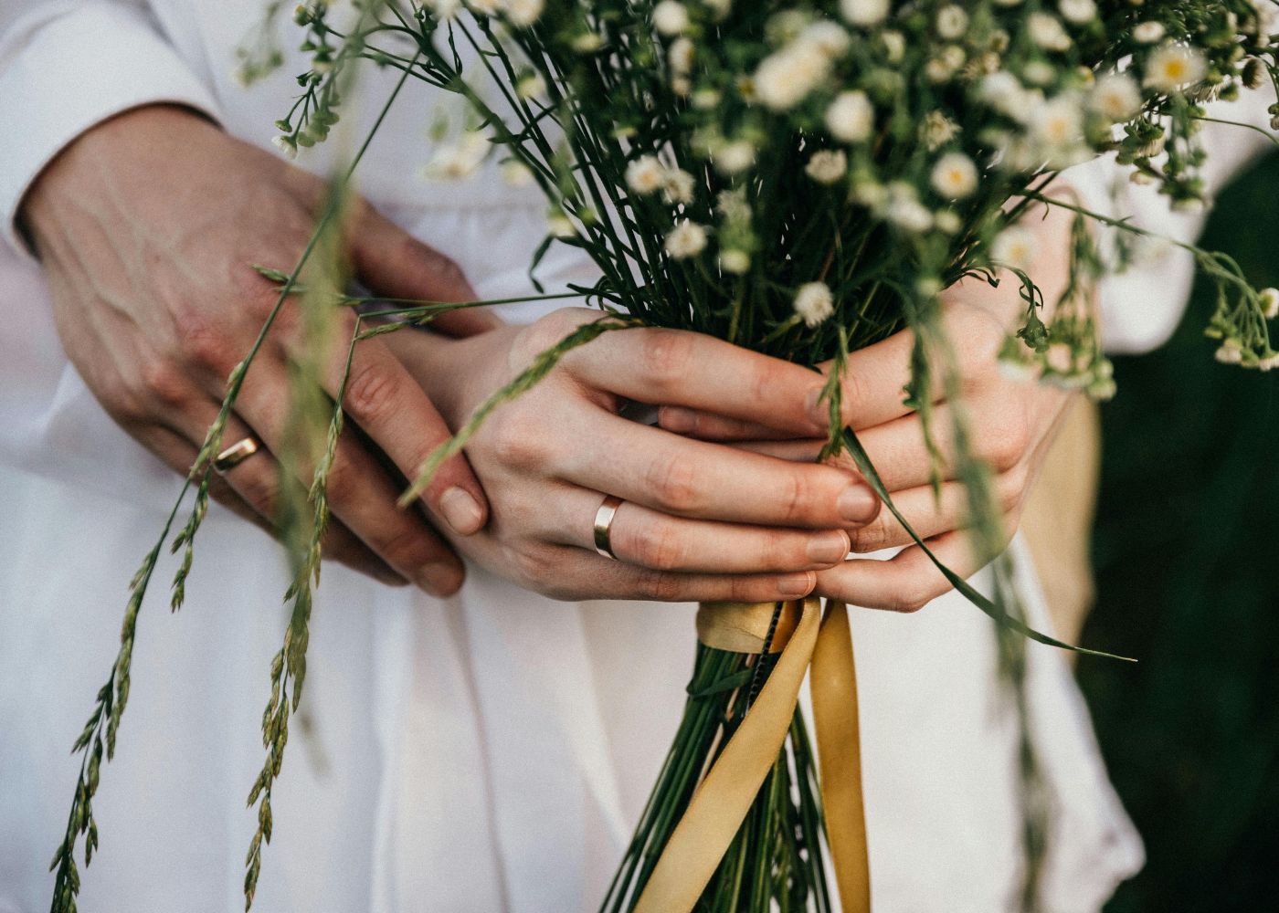 17 jewellers to shop for the best wedding bands in Singapore: Custom, diamond and bespoke rings