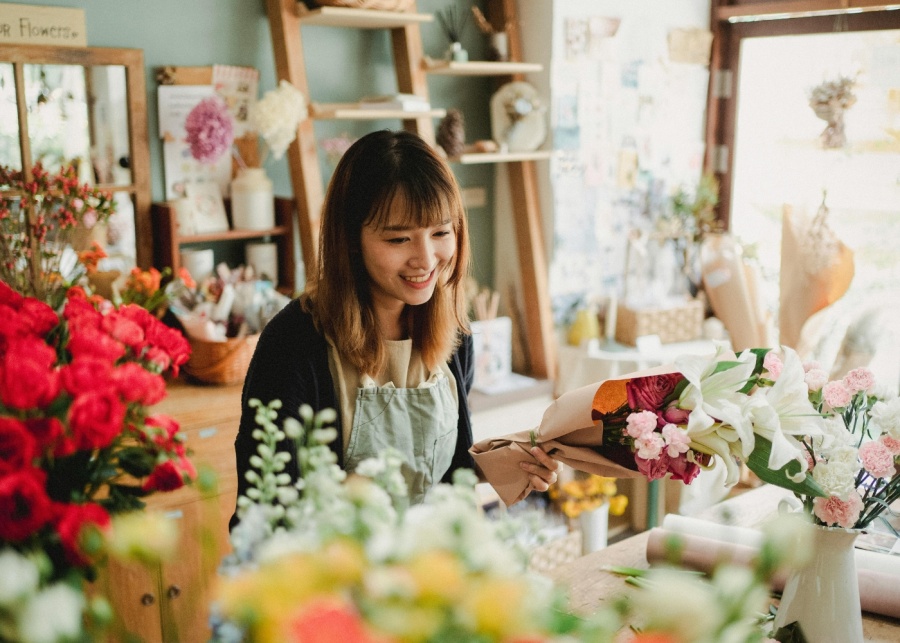 31 best florist stores in Singapore for blooms and flower delivery