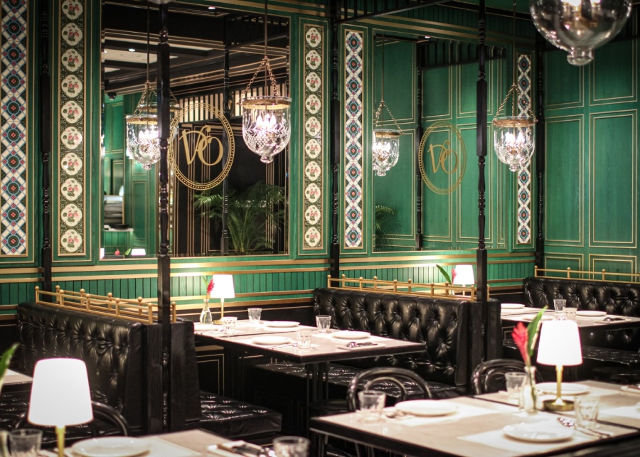 Orchard dining guide - Violet Oon Singapore Ion outlet booth seats