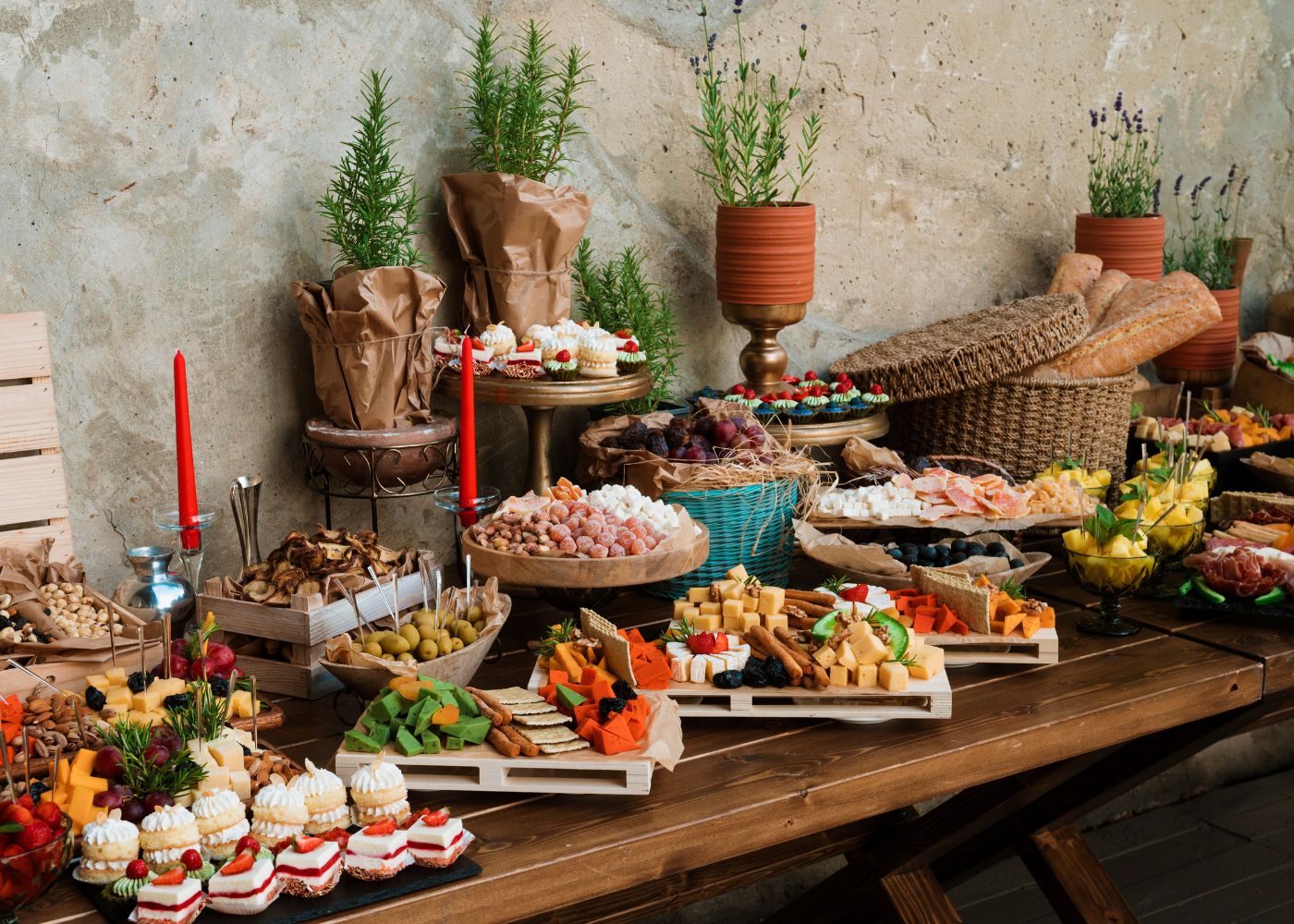 best-catering-companies-singapore-grazing-table-buffet-spread