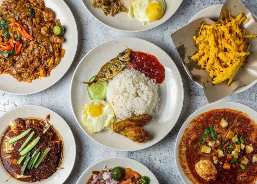 Kampong Glam Cafe's food spread | Malay food in Singapore