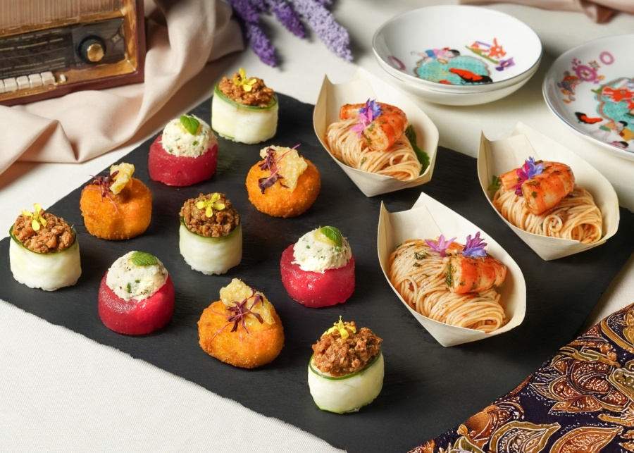 Best canapes catering services in Singapore - Lavish Dine Catering Peranakan canapes