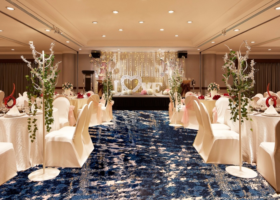 Best wedding venues in Singapore - Holiday Inn Singapore Atrium - Changi Ballroom Eden of Love