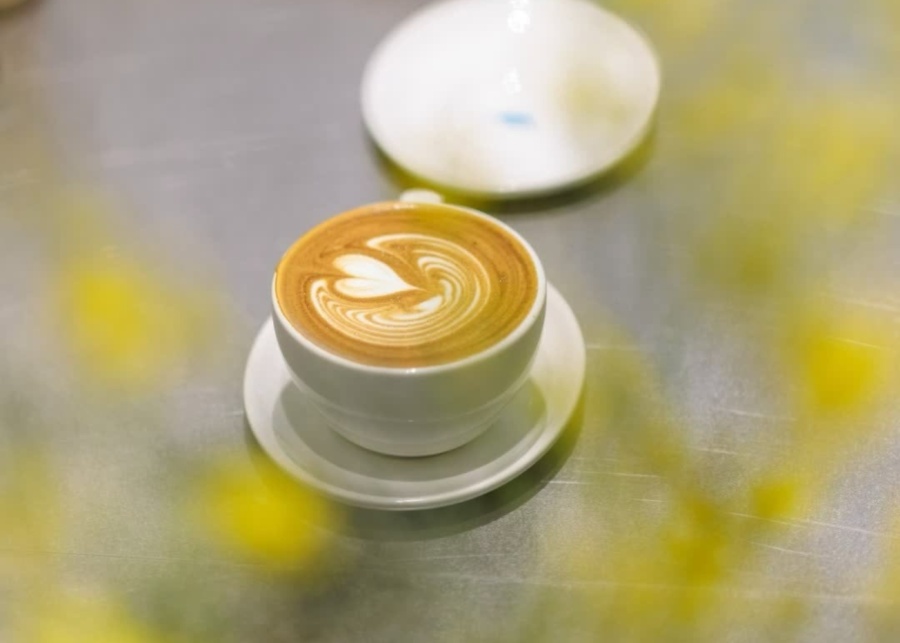 Father's Day gift ideas in Singapore - Blue Bottle Coffee Singapore hot latte